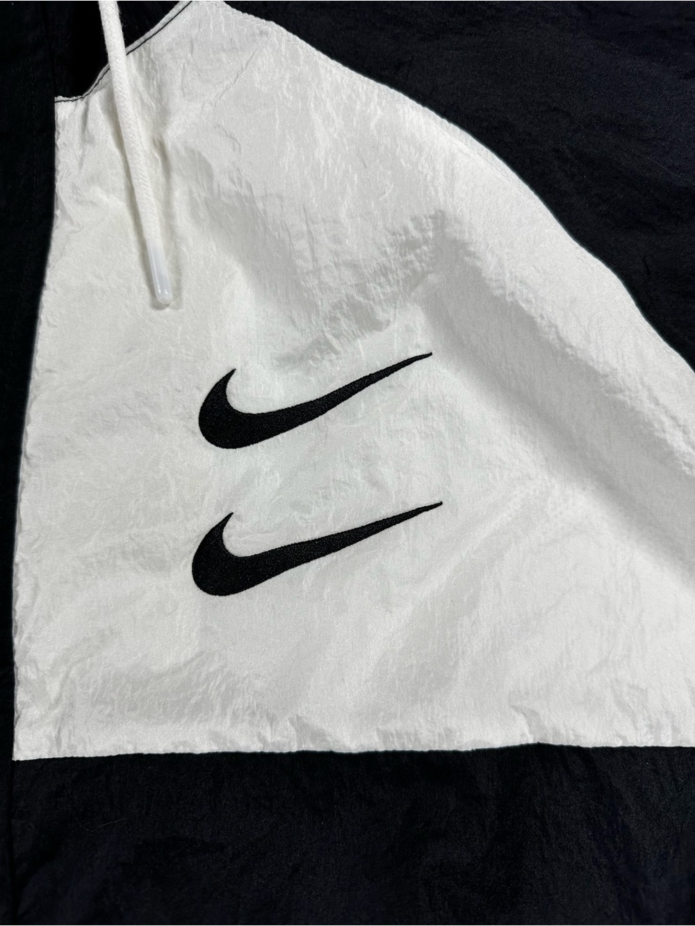 Nike Sportswear Swoosh Hooded Woven Jacket XXL - Picture 3 of 12